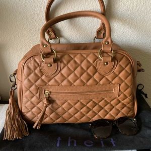 ❗️SOLD❗️TheIt Camera Bag - Bossi